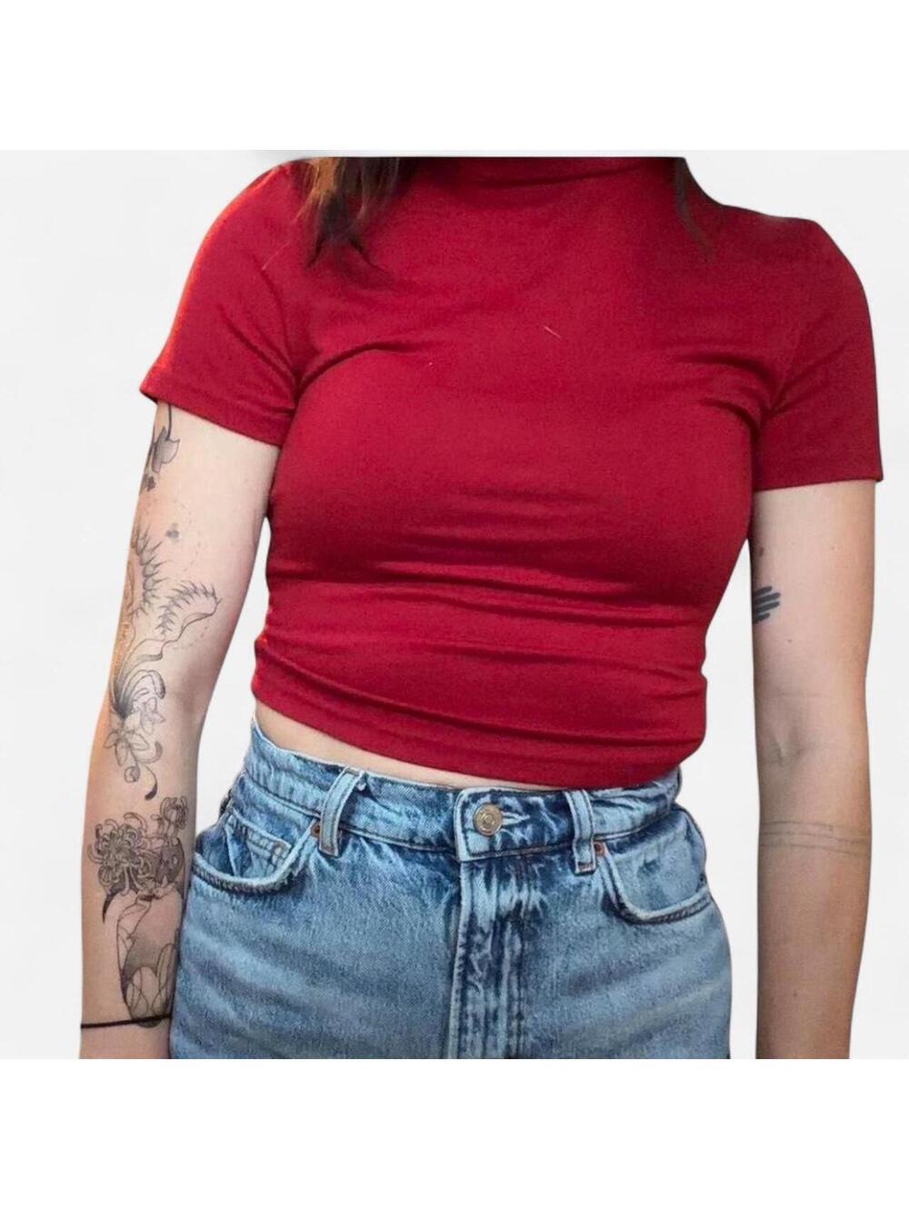 Cider Women's Red and Burgundy Crop-top